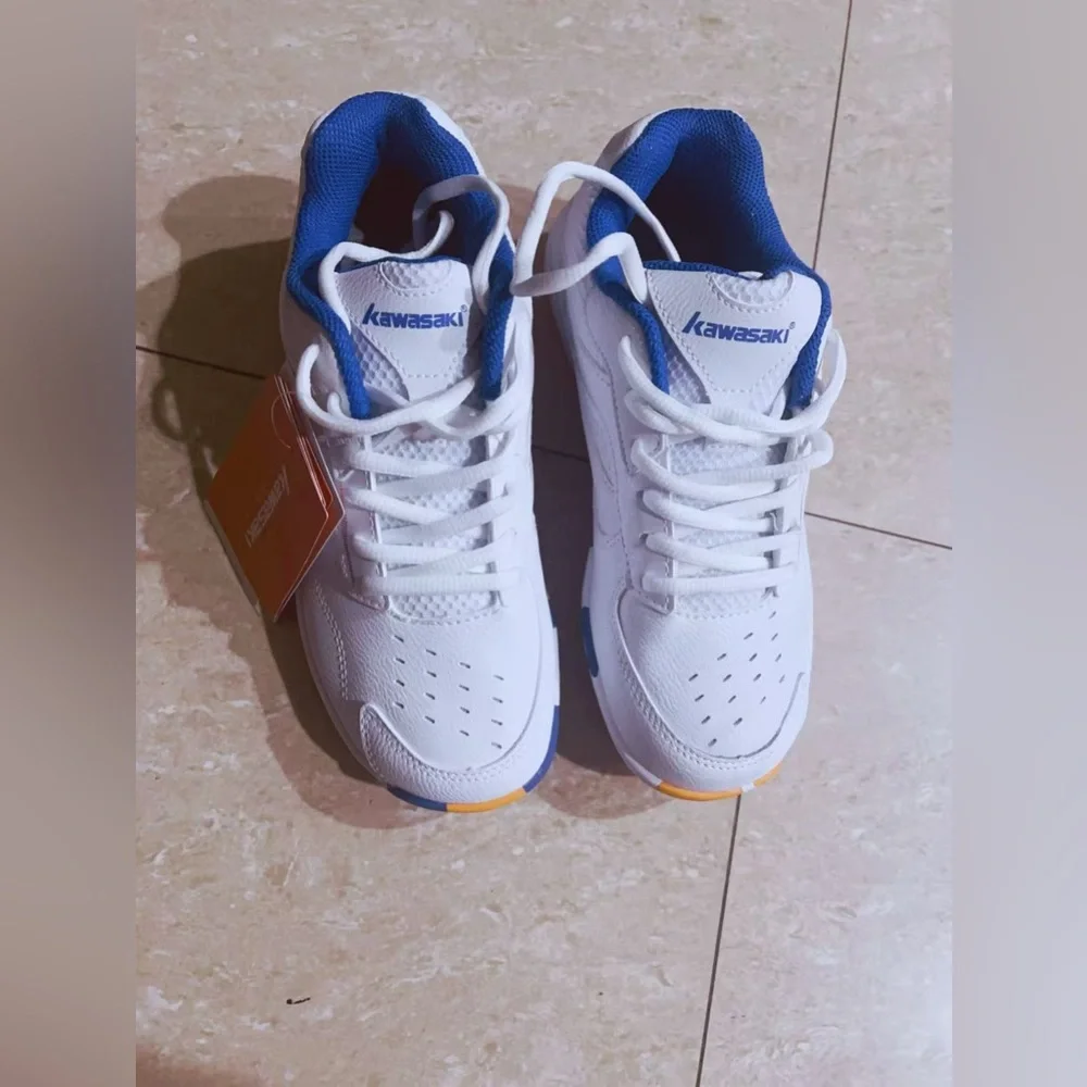 Genuine Kawasaki Badminton Shoes Sports Sneakers‎ for Women Tennis